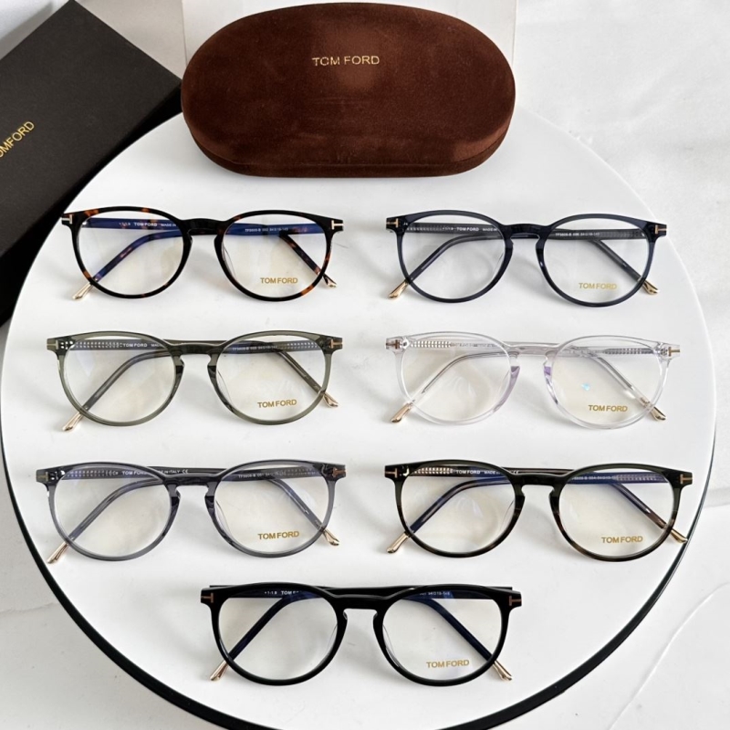TOM FORD
